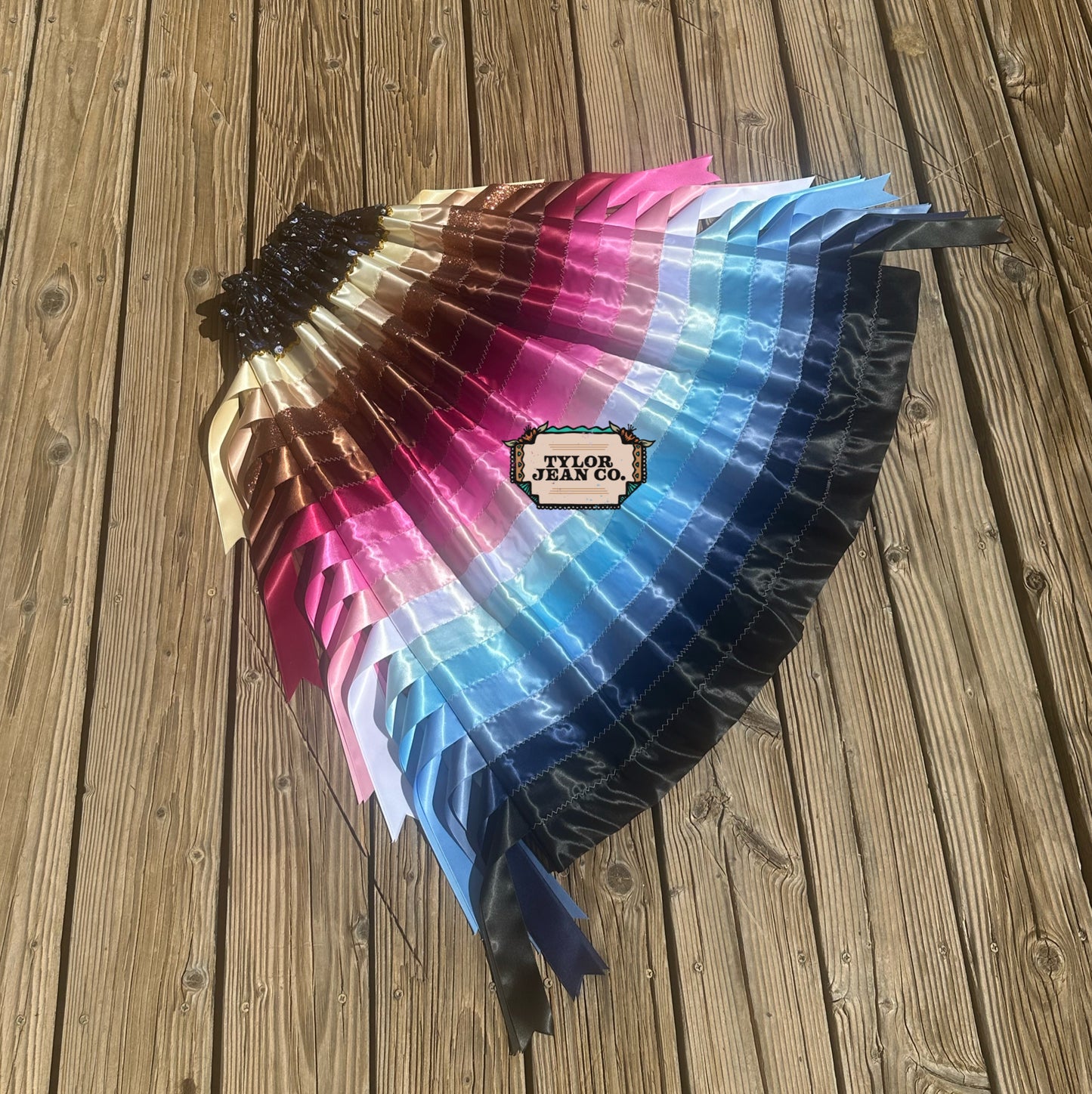 Stacked ribbons